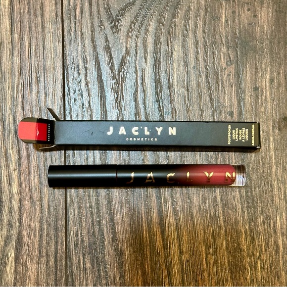 JACLYN BNIB BNWT Easy Peasy Poutspoken liquid lipstick full size - Picture 3 of 10